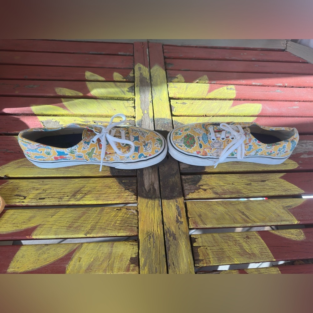 💛🌼Vans Alice in Wonderland Sneakers - Yellow - Picture 8 of 12